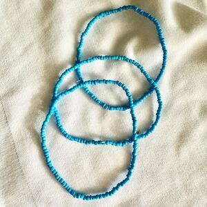 Turquoise blue Set of 3 petite beaded bracelets
